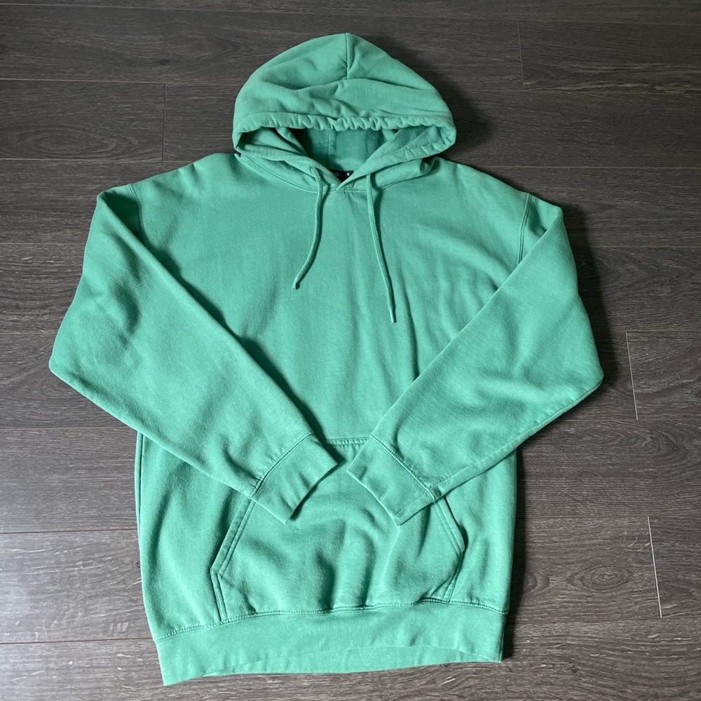 s green graphic boohoo hoodie